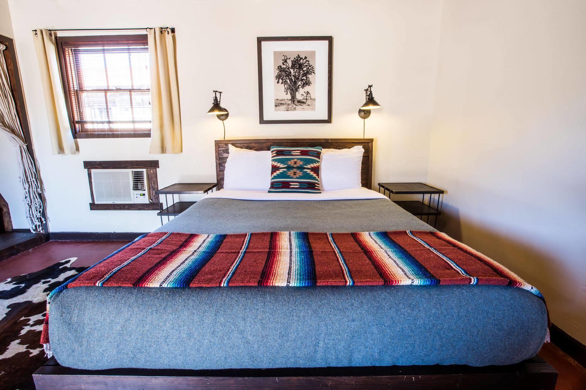 Pioneertown Motel エクステリア 写真